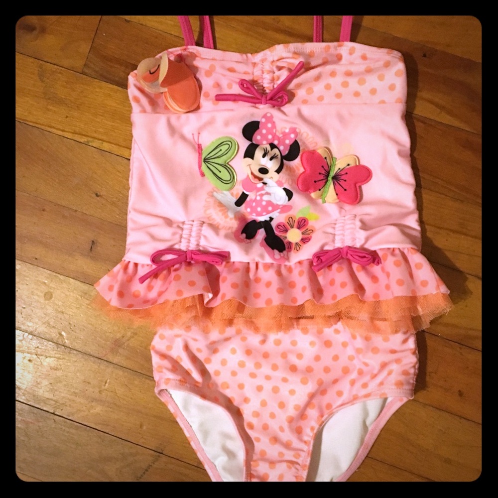 Bathing suit